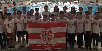 Antalyaspor yüzme takımından 78 madalya