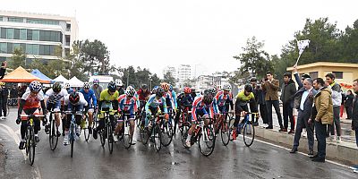 Konyaaltı Belediyesi Bisiklet Takımı, şampiyon oldu