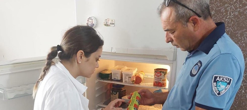 Aksu Belediyesi, gıda denetimlerini artırdı.