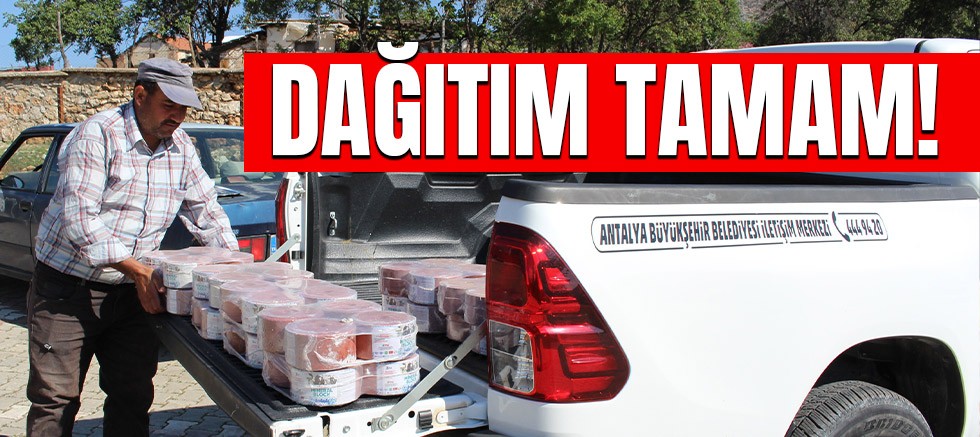 Antalya Büyükşehir Belediyesi tuzlu mineral taş dağıttı.