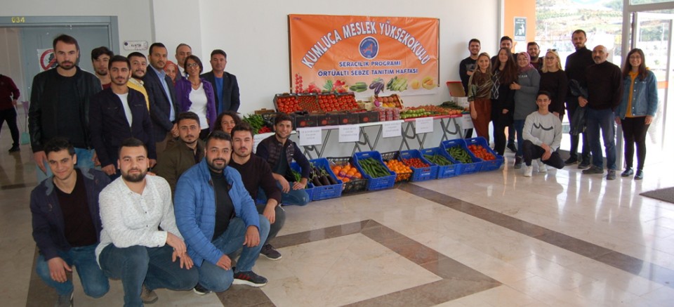 Kumluca’da Seracılık Programı öğrencilerinden Sebze Tanıtım Haftası 