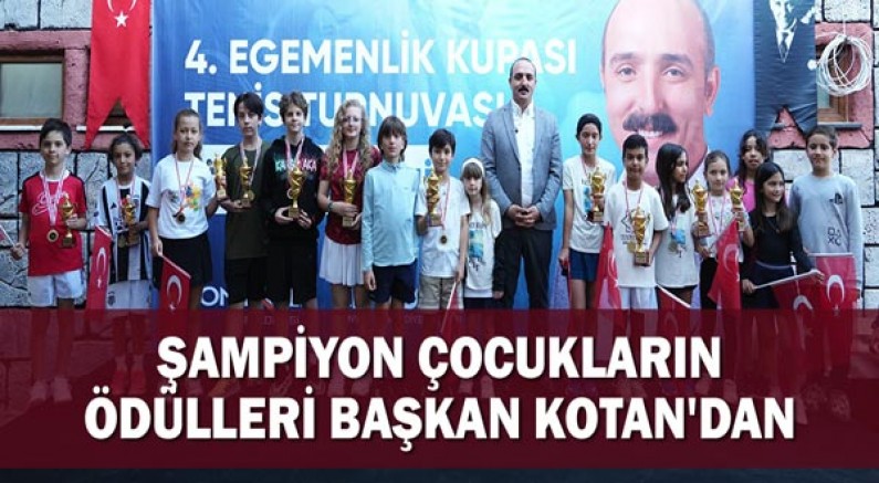 Şampiyon Çocukların Ödülleri Başkan Kotan'dan