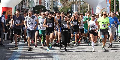 20. Alanya Atatürk Halk Koşusu ve Yarı Maratonu