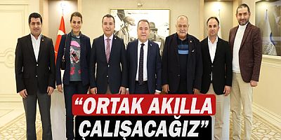 Antalya Gazeteciler Cemiyeti Başkanı İdris Taş’tan Başkan Muhittin Böcek’e ziyaret