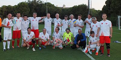 Antalya Tabip Odası'ndan dostluk maçı...