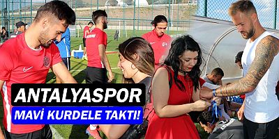 Antalyaspor, çocuk istismarı ile mücadele için mavi kurdele taktı