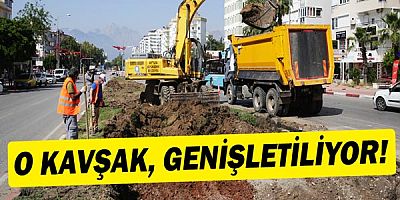 Atatürk Bulvarı ve Gazi Mustafa Kemal Bulvarı kesişimindeki kavşak genişliyor