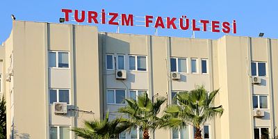 AÜ’de Sağlık Turizmi Yöneticiliği Eğitimi 