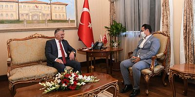 Başkan Küçükkuru yeni atanan Vali Yazıcı'yı ziyaret etti