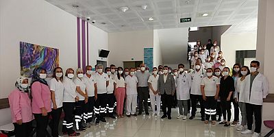 Belediye Tıp Merkezi’nin ruhsatı hekimlere teslim   