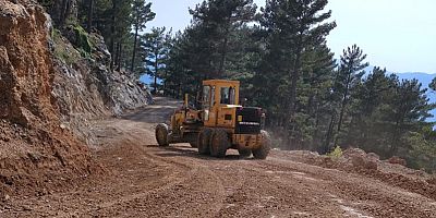 Büyükşehir’den Kaş grup yollarına bakım