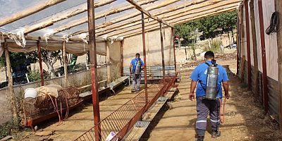 Büyükşehir’den kırsalda ilaçlama çalışması