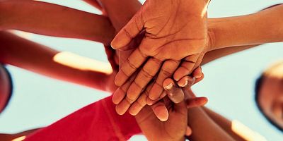 Daha sosyal bir dünya için bireysel olarak neler yapabiliriz?