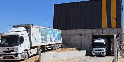 Elmalı’dan günlük 60 ton çöp Kızıllı’ya geliyor