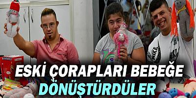  Eski çorapları bebeğe dönüştürdüler.