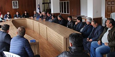 Finike ve Kumluca'da ulaşımla ilgili toplantı yapıldı