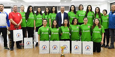 Hedefleri dünya yıldızı olmak