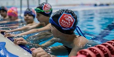 Kepez’de yüzme kurslarına büyük ilgi