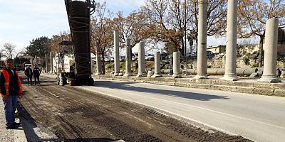 Manavgat Belediyesi Side girişini yayalaştırıyor