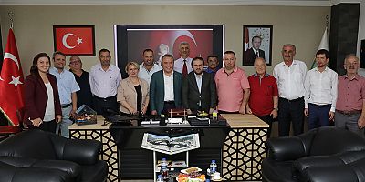 Muhittin Böcek, Akseki Belediyesi'ni ziyaret etti