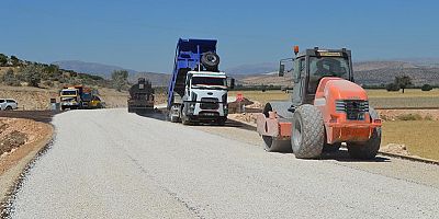 Naldöken yolu asfaltlanıyor