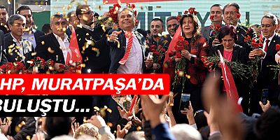 Ümit Uysal, CHP Muratpaşa'yı ziyaret etti