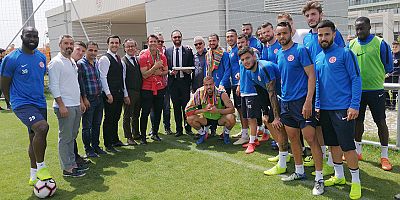 YÖRSİAD'dan Antalyaspor ziyareti